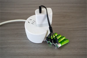 Kādi ir četri uzlādējamo litija jonu akumulatoru posmi?